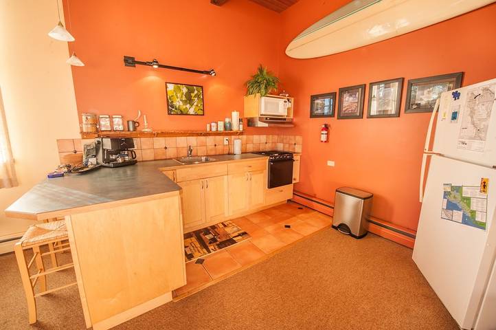 Vacation rental for 6 people, with garden in Tofino