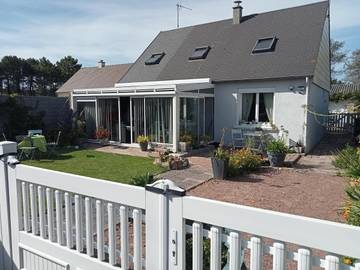 Gîte pour 8 personnes, avec jardin dans Plage d'Armanville