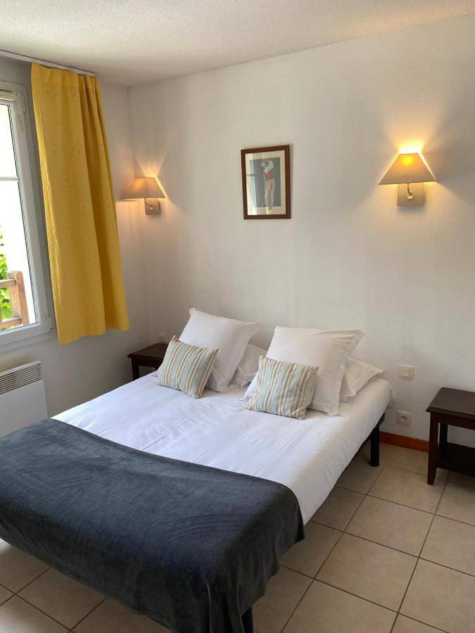 Appartement de vacances pour 6 personnes, avec Terrasse et Jardin ainsi que Piscine et Sauna