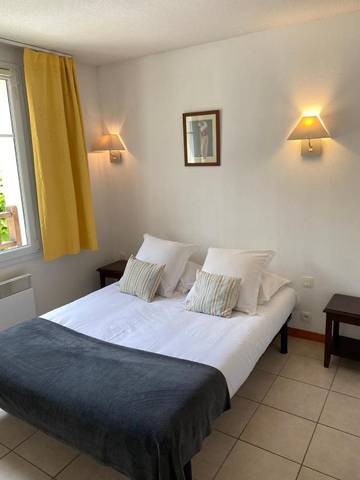 Gîte pour 6 personnes, avec sauna et jardin ainsi que piscine et terrasse à Levernois