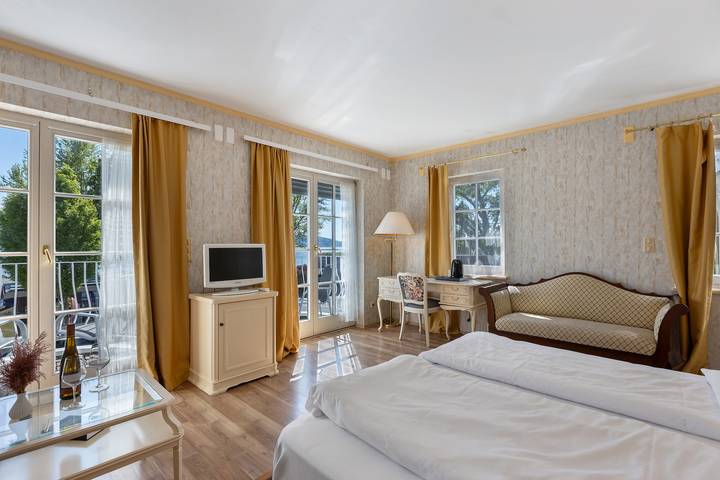 Ferienwohnung für 2 Personen, mit Seeblick und Balkon, mit Haustier am Bodensee
