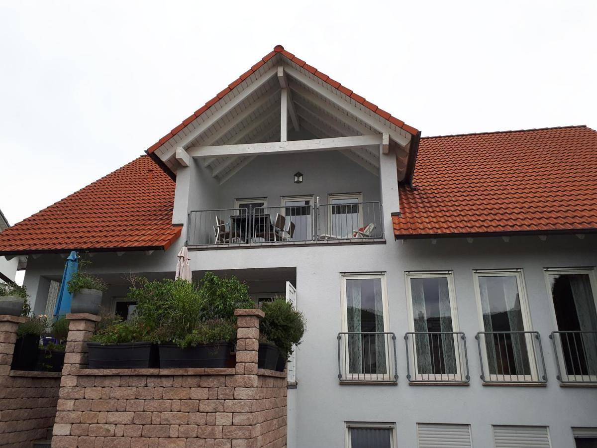 Appartement entier, Ferienwohnung Alzenau - Familie Benzing in Alzenau, Spessart-Mainland