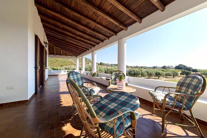 Villa per 6 persone, con Balcone e Terrazza nonché Giardino e Panorama in Vulcano
