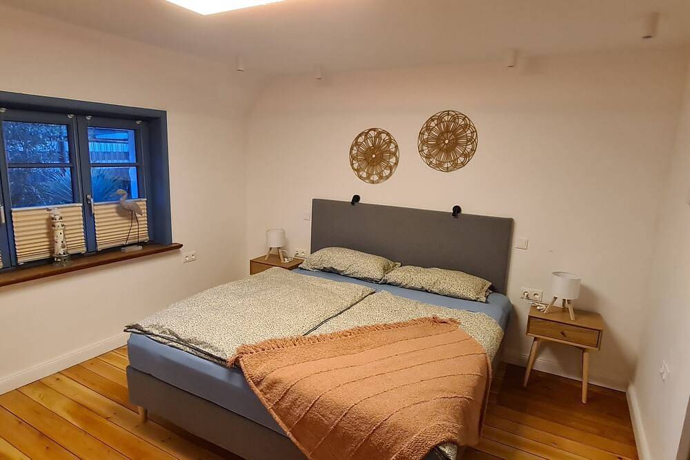 Watt’n Glück – Barrierefreies Reetdach-Ferienhaus Nordsee, Watt, Wind & Wellen in Windbergen, Sankt Michaelisdonn und Umgebung