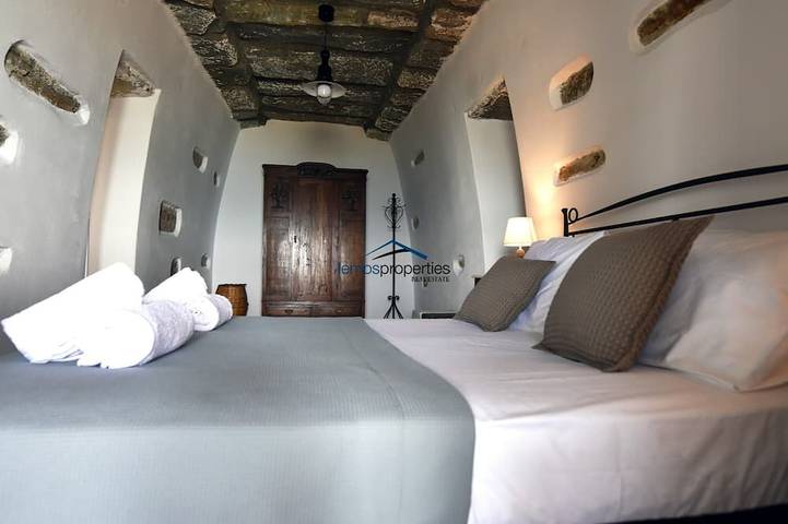 Das "Stone Beach House" direkt am Strand in Kampi, nahe Koundouros in Kea