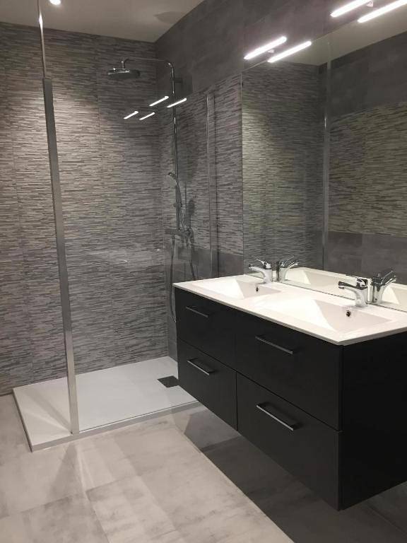 Location de vacances pour 2 personnes, avec jardin et piscine ainsi que terrasse et sauna à Villers-sur-Port - 3