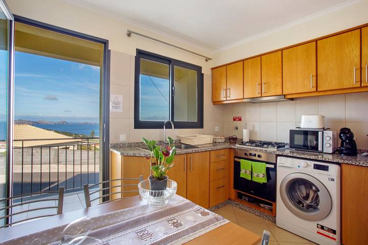Ferienhaus 'Casa Da Bemposta' mit Meerblick, Balkon und WLAN in Água de Pena, Madeira