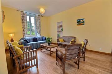 Maison De Vacances pour 10 Personnes dans Saint-Broladre, Région de Saint-Malo, Photo 2