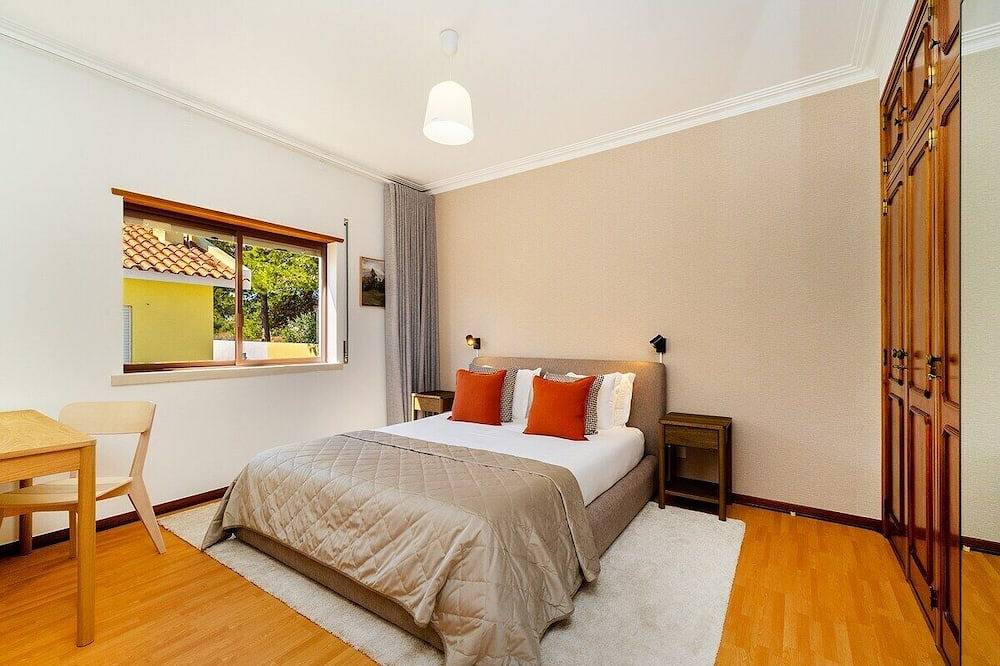 Tranquil Getaway in the Hills of Cascais in Aldeia de Juzo, Cascais e Estoril