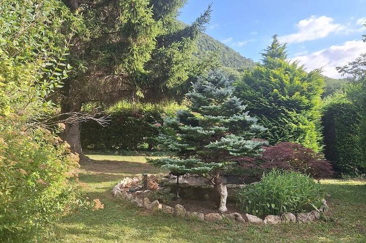 Gîte pour 7 personnes, animaux acceptés à La Salle-en-Beaumont - 4