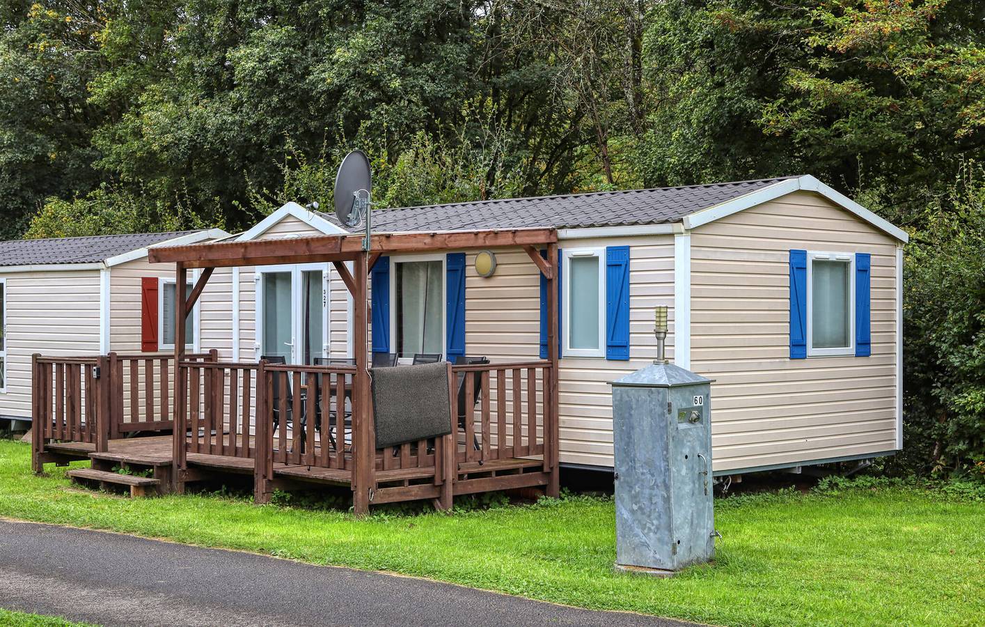 Gemütliches Mobilheim mit WiFi & Parkplatz, 2,5km von Zingent in Irrhausen, Eifelkreis Bitburg-Prüm