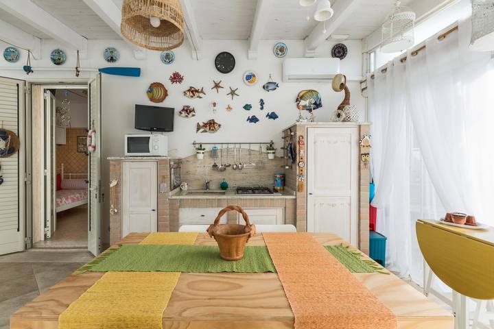 Casa de huéspuedes para 4 personas con balcón in Orange Sun, Porto Cesareo