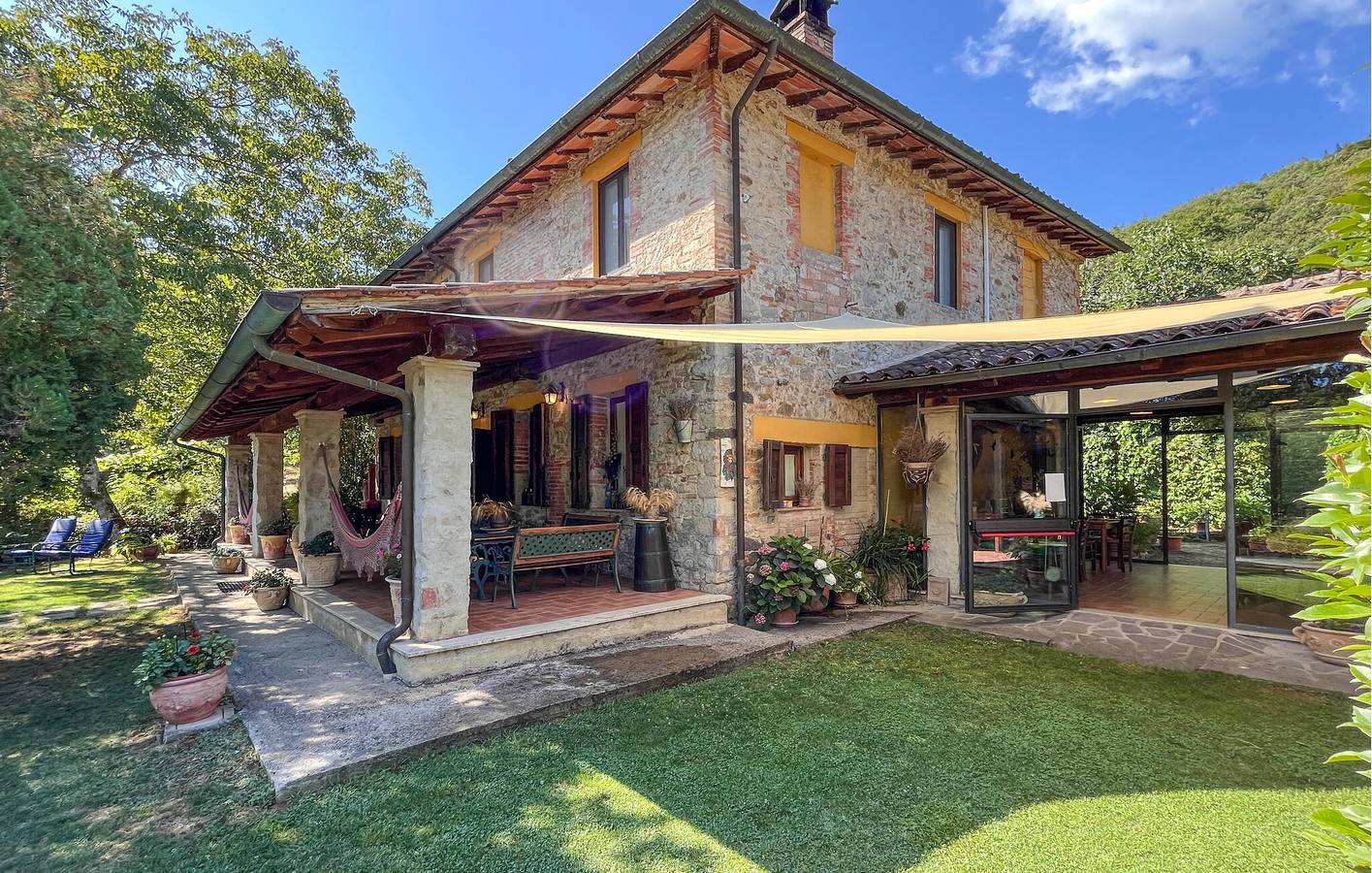 Oasis junto a la piscina con jardín, aparcamiento y cocina - ¡Cerca de Locanda Delle Noci y el río Nestore! in Marsciano, Provincia de Perugia