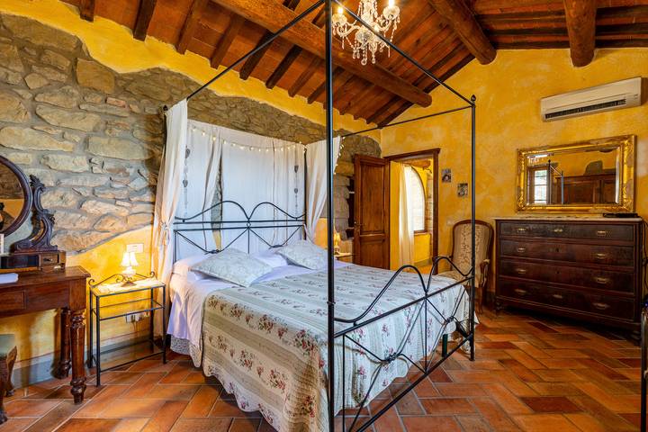 Agriturismo per 2 persone, con balcone e sauna nonché idromassaggio in Castiglion Fiorentino
