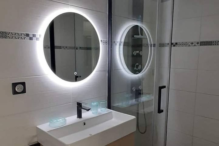 Gîte pour 2 personnes, avec terrasse et jardin à Dingy-Saint-Clair - 3