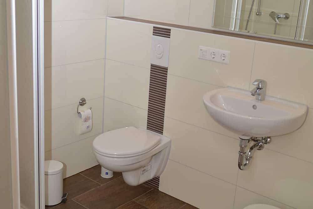 ***** Holiday house Seebrise complete, right on the lake in Storkower See, Storkow