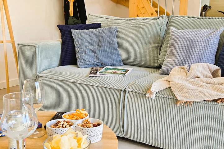 Location de vacances pour 6 personnes, avec Terrasse et Jardin à Châteauneuf-sur-Charente