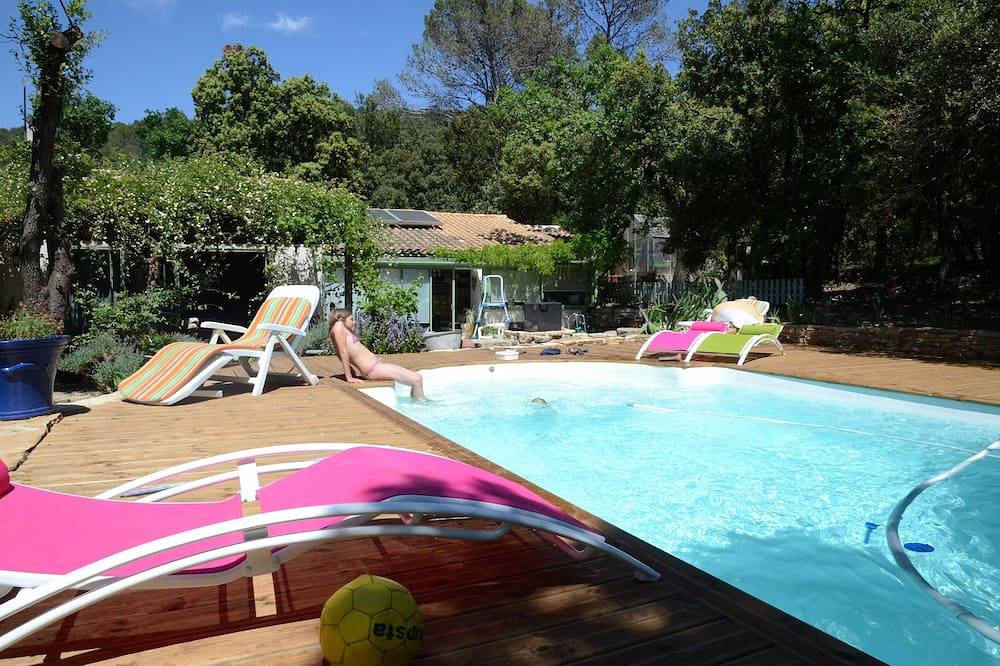 Belle villa familliale avec piscine coeur Garrigue calme proche village et mer in Lauret, Côte méditerranéenne (France)