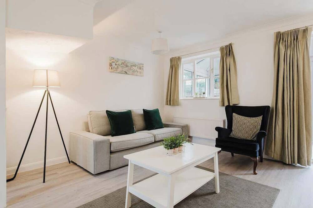 Modern & comfortable 3 bed house in Milton Keynes, Südostengland