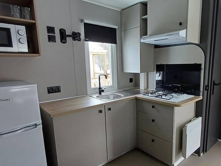 Camping La Cigale de l'Allier - Mobilhome 4 personnes - I.R.M. Loggia 2 - année 2024 - 2 chambres in Langogne, Région de Mende