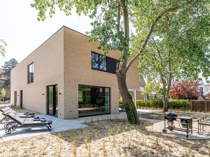 Vacation rental for 12 people, with yard, with pets in Belgian Coast