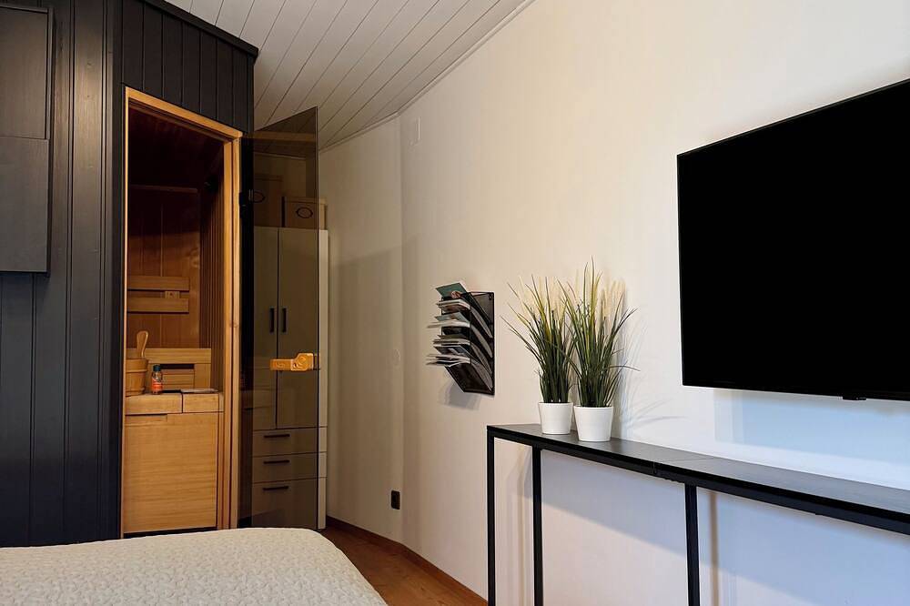 Ganze Wohnung, Landhaus Wulfenia - Apartment Klagenfurt  Private Sauna, Smart-Tv, Air Condition in Klagenfurt am Wörthersee, Klagenfurt-Villach