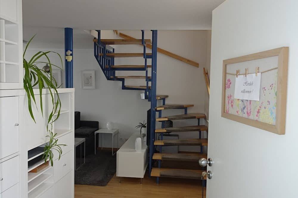 Ganze Wohnung, Ferienwohnung (50m2) mit großer Terrasse und voll ausgestatteter Küche in Tauberbischofsheim, Taubertal