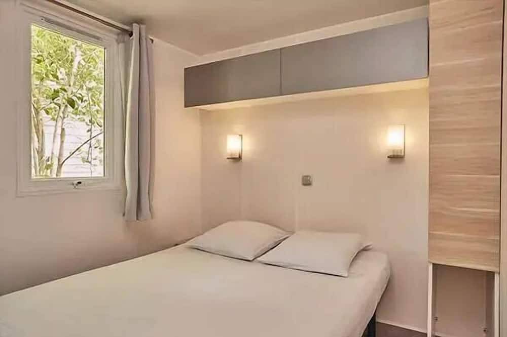 Mobil-home | Classic | 3 Ch. | 6 pers. | Terrasse surélevée | A/C | Tv in Carry-le-Rouet, Côte méditerranéenne (France)