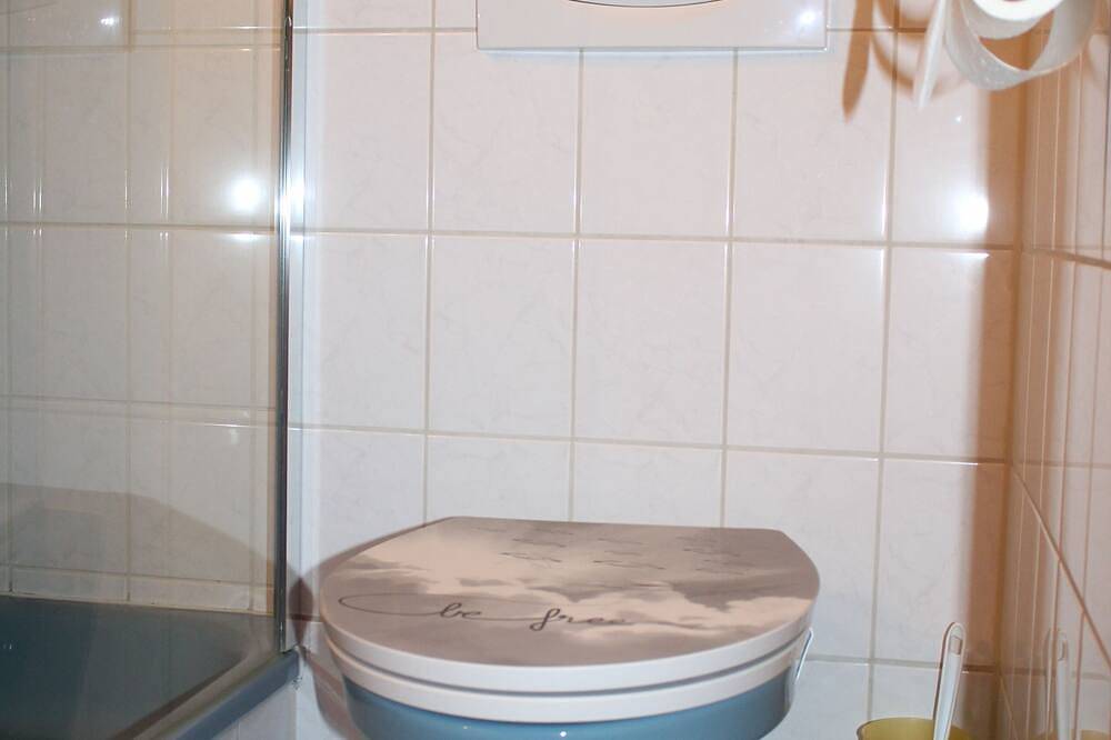 Ganze Wohnung, Gemütliche Fewo auf der Zollernalb für Familien, Alleinreisende, Arbeiter,.... in Meßstetten, Neckar-Alb