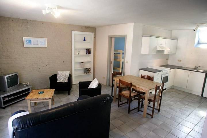 Gîte pour 6 personnes, avec jardin et piscine ainsi que vue et sauna à Gingelom