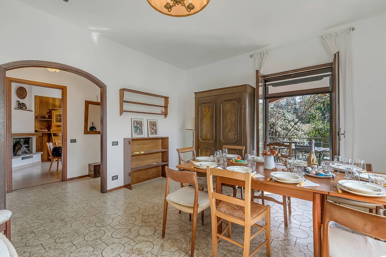 Villa Eva in Leggiuno, Gemeente Leggiuno