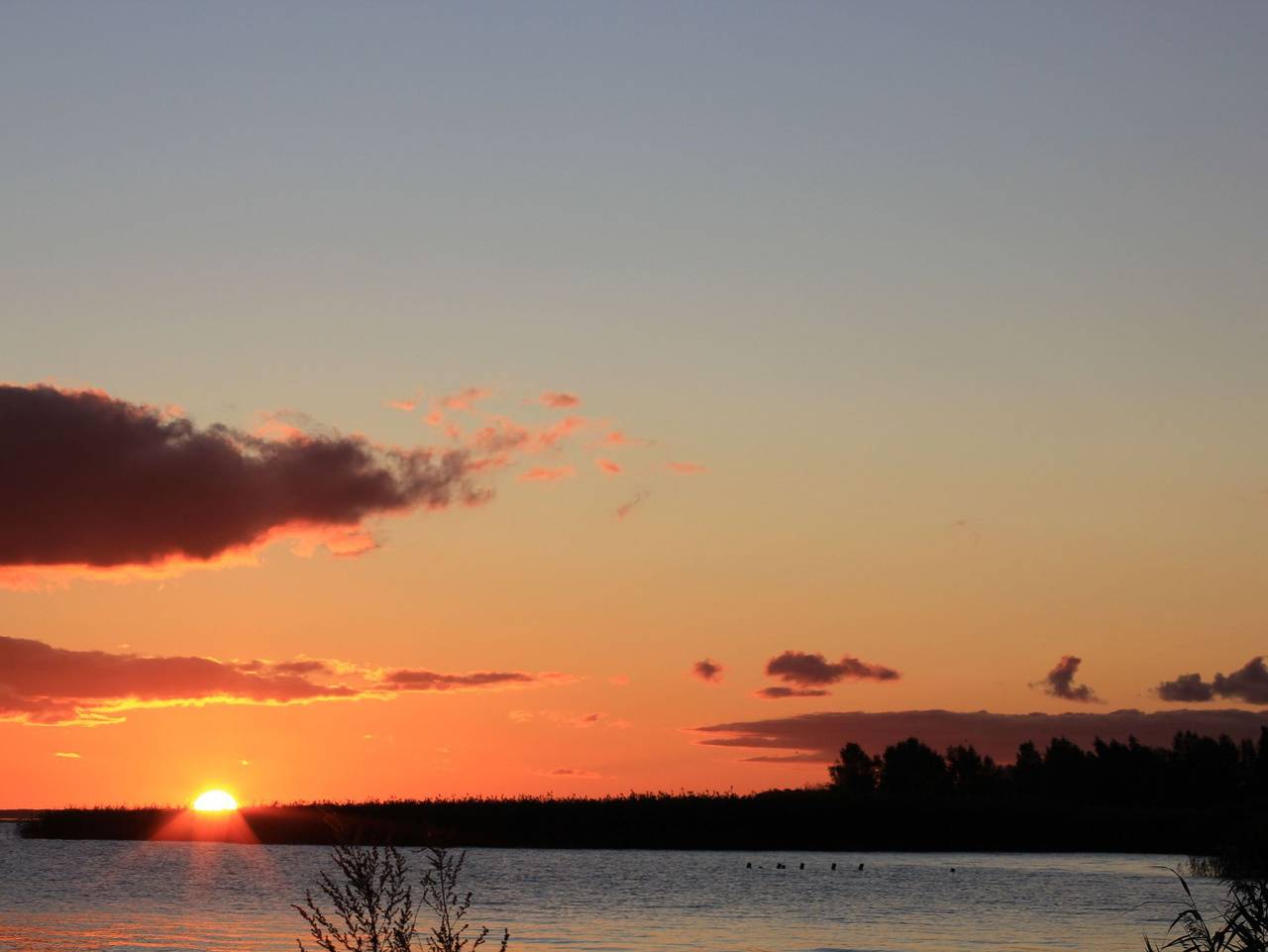 Ganze Ferienwohnung, Ostalgiehaus - Ferienhaus Am Stettiner Haff - Fewo Christa (links) in Mönkebude, Vorpommern Greifswald