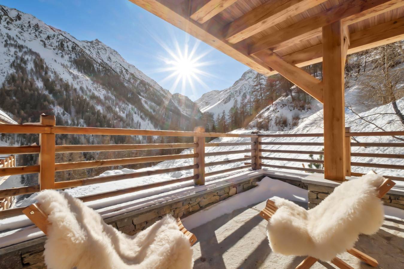 Geheel appartement, Beautiful Apartment at Chalet Larchwood Grimentz - By Mrs Miggins in Grimentz, Anniviers