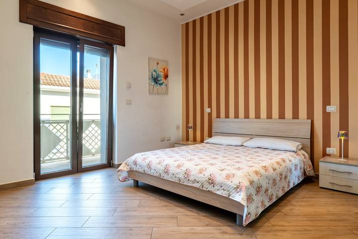 Chambre pour 3 personnes, avec Balcon à San Pancrazio Salentino