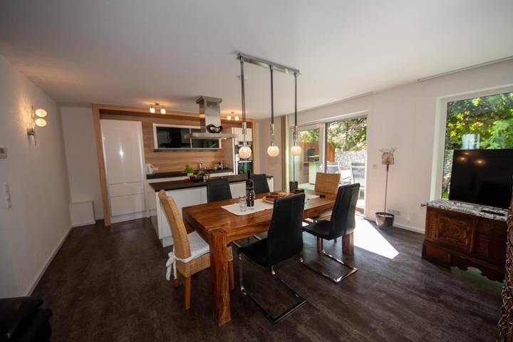 Ferienwohnung für 6 Personen, mit Garten und Ausblick, kinderfreundlich in Landeck - 4