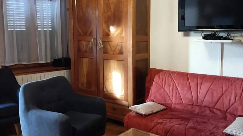 Gîte pour 9 personnes, avec balcon, animaux acceptés dans Office de Tourisme du Grand Bornand - 2