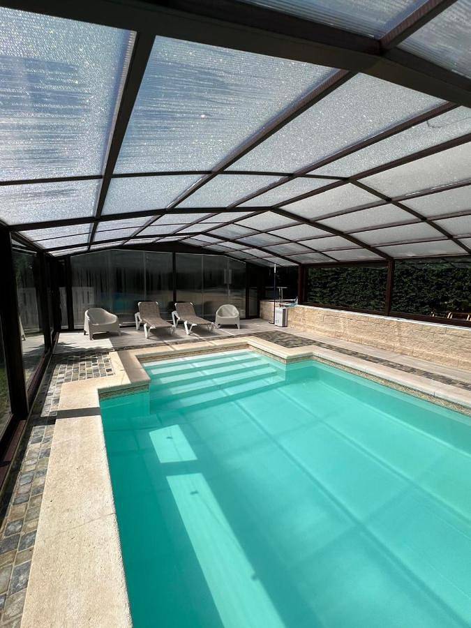 Casa de vacaciones para 10 personas, con piscina además de vistas y jardín - 1