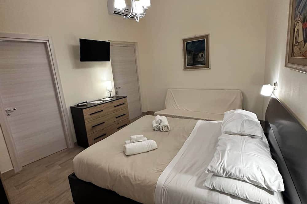 Ganze Wohnung, Doppelzimmer mit eigenem Bad in Terralba (Oristano) – Ginestra in Terralba, Campidano