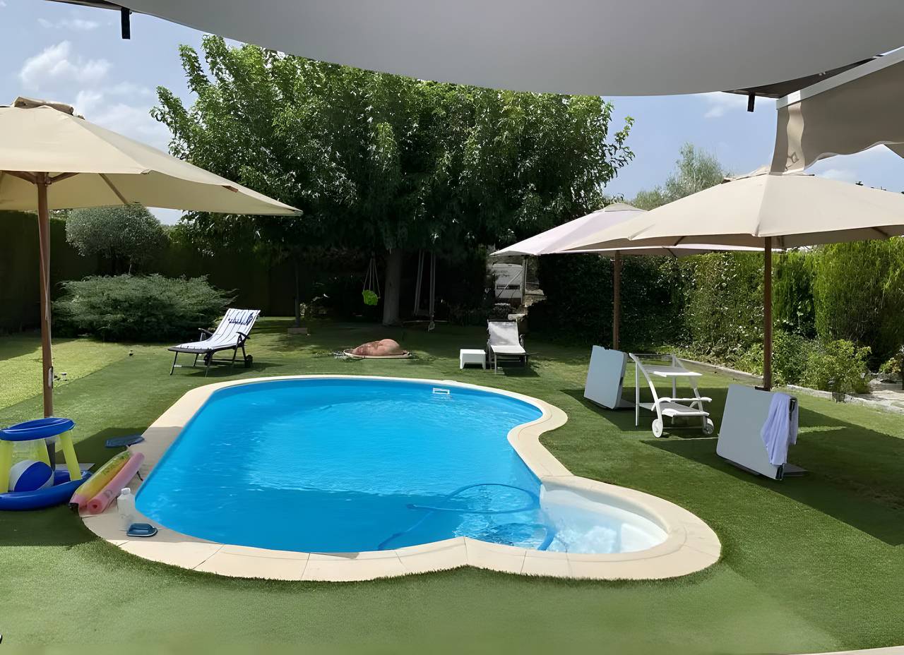 Casa de campo 'Holiday House Dehesa Del Colmenar' con vistas a la montaña, Wi-Fi y aire acondicionado in Cabra, Sierras Subbéticas