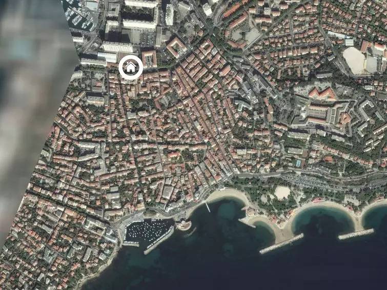 Appartement entier, 1 Pièce 2 Personnes in Toulon, Côte méditerranéenne (France)