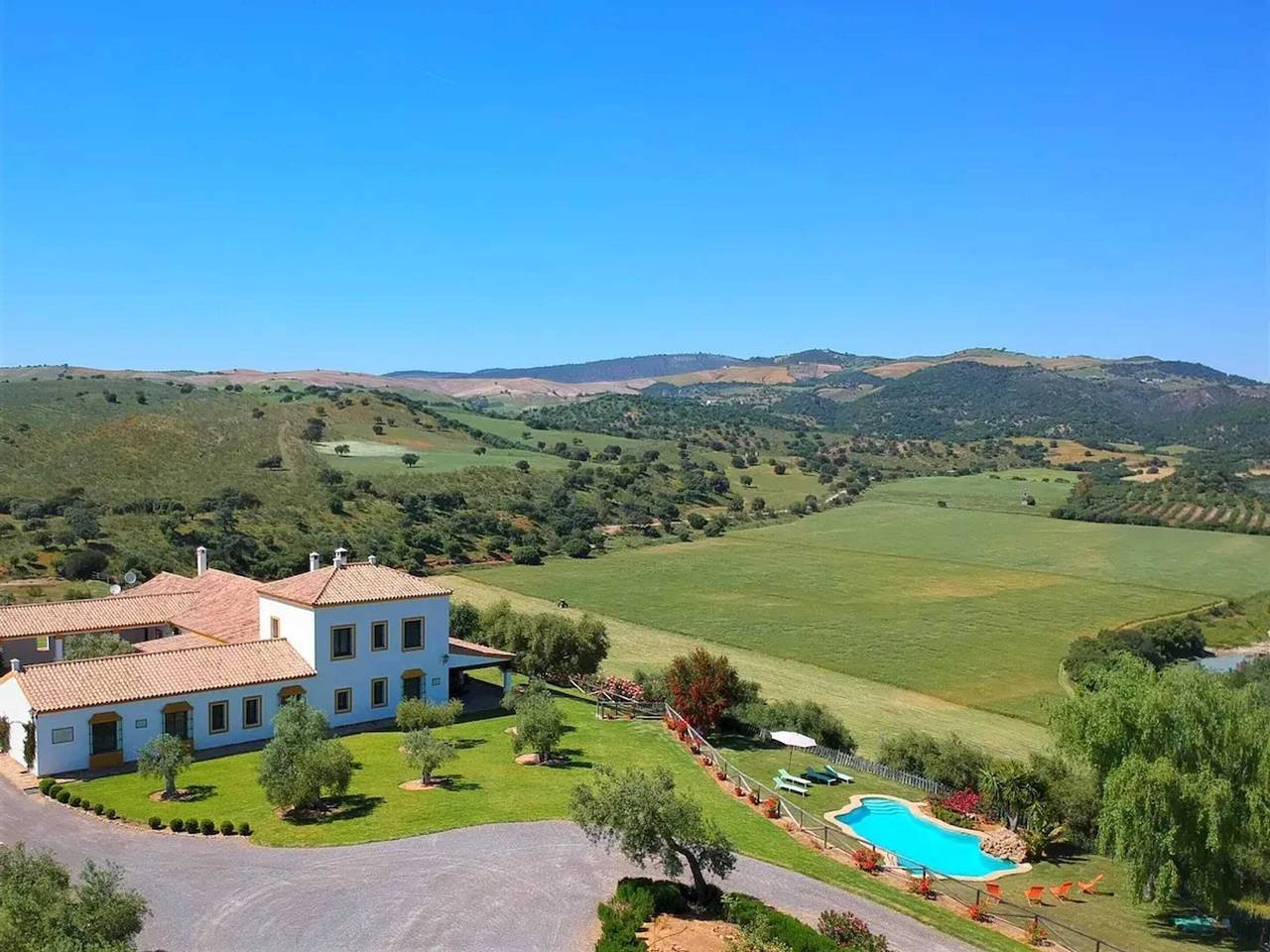 Spacious villa with pool in Puerto Serrano in Puerto Serrano, Cádiz Province