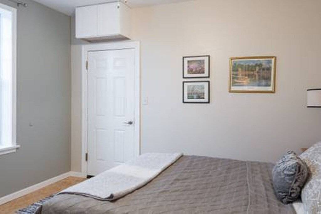 Ganze Wohnung, Schöner Ort!! \"The Hill\" Stl's Italienisch Nbrhd. Schlafmöglichkeiten für 4, 2. Fl w / Balkon in St. Louis, Missouri