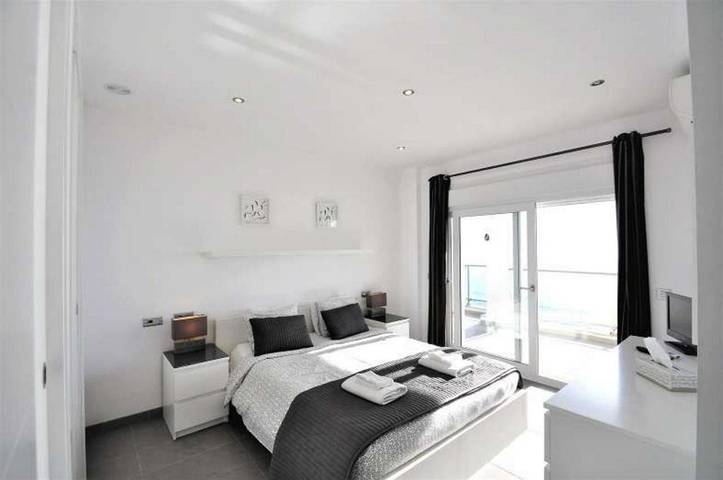 Villa pour 8 personnes, avec terrasse et piscine à Cala Pi - 4