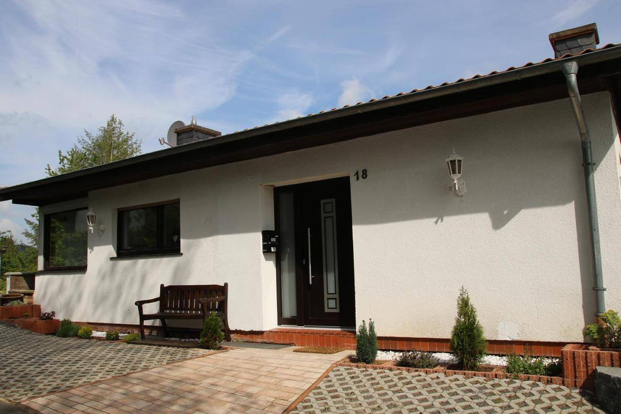 Ganze Wohnung, Apartment on Ground Floor in Schutz, Vulkaneifel