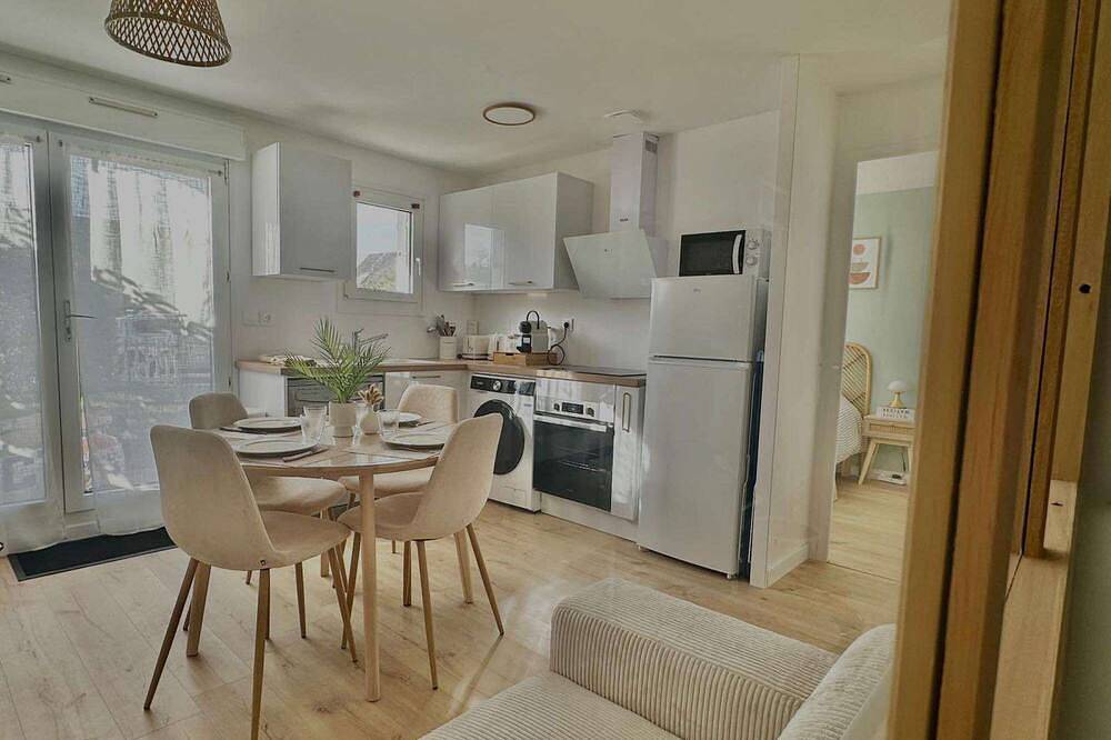 Apartamento entero, L'îleau, direct access to the beach in Bernières-sur-Mer, Región de Caen