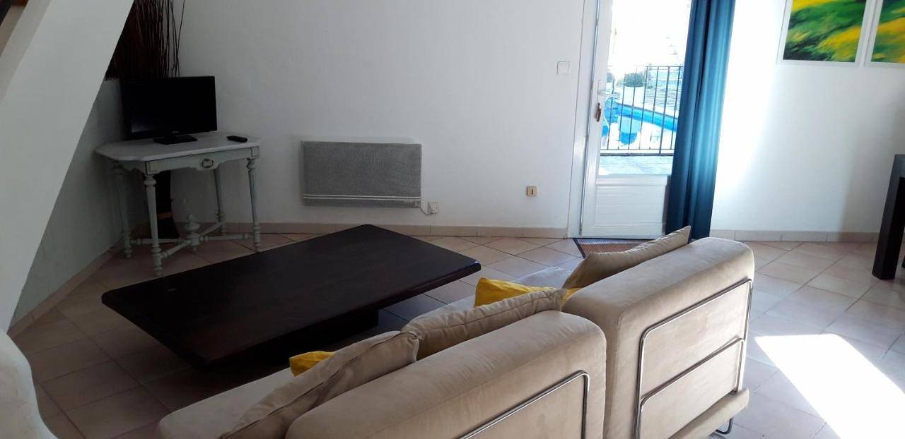 Maison d’hôte pour 6 personnes avec terrasse in Saint-Geniès-de-Malgoirès, Région de Nîmes