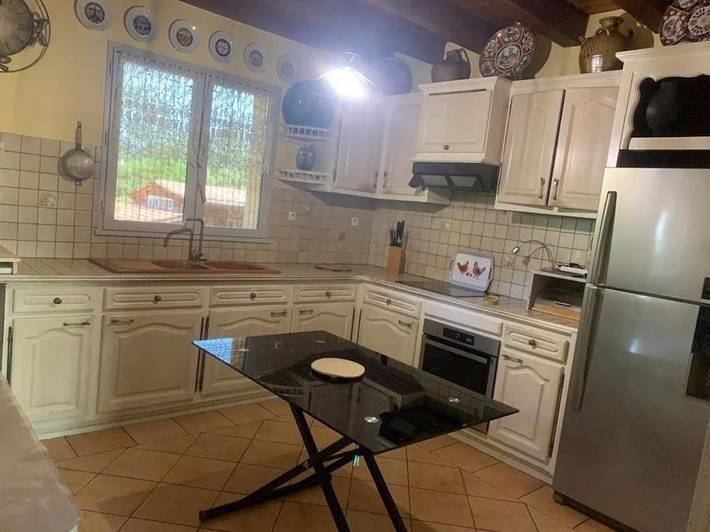 Location de vacances pour 6 personnes, avec piscine ainsi que balcon et jardin à Allas-les-Mines - 2