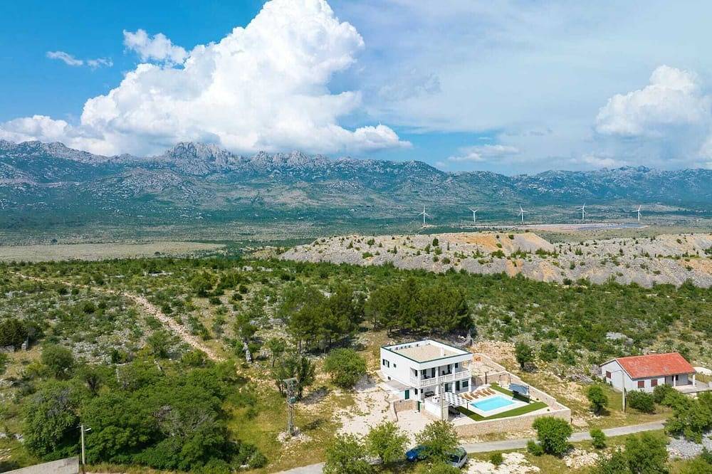 Casa vacanza a Zara a partire da 476€ a notte