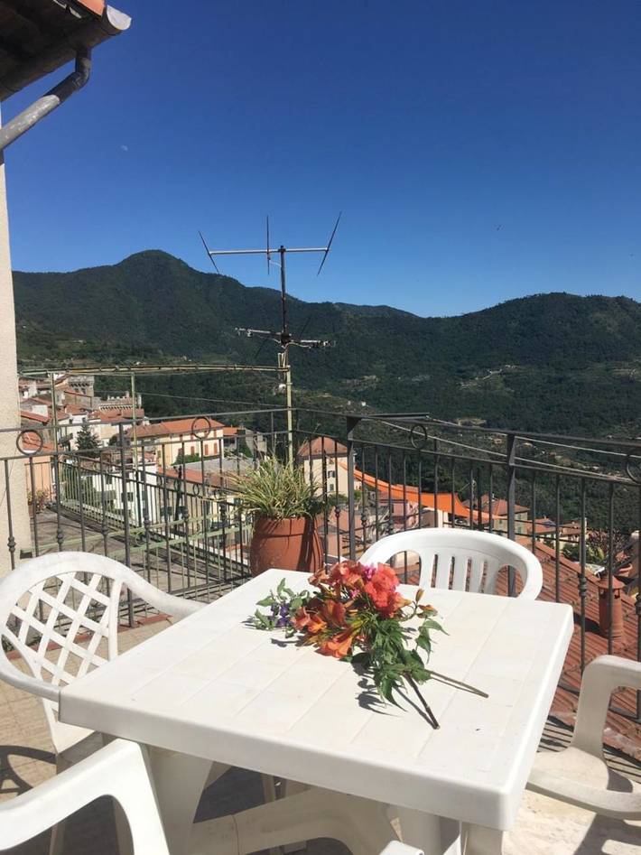 Gîte pour 4 personnes, avec vue et terrasse, animaux acceptés à Perinaldo - 4