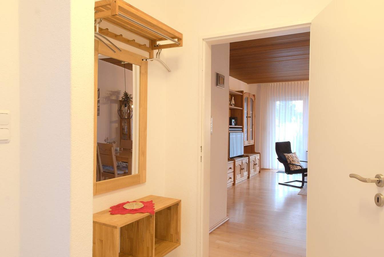 Apartamento entero, Gemütliche Parterre-Ferienwohnung mit Terrasse in direkter Strandnähe in Strand Norddeich, Norddeich